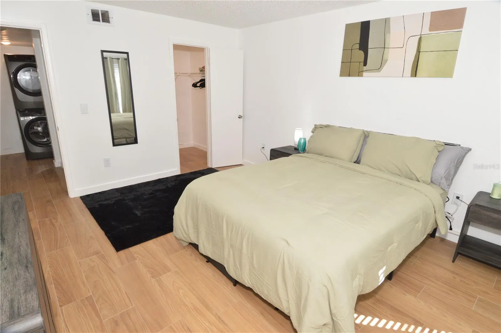 504 100TH AVE N #101 #101