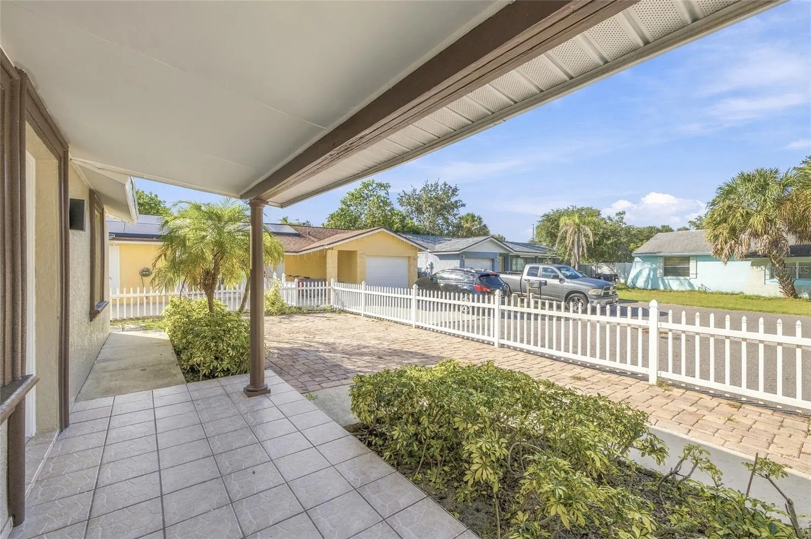10118 BRIARWICK CT
