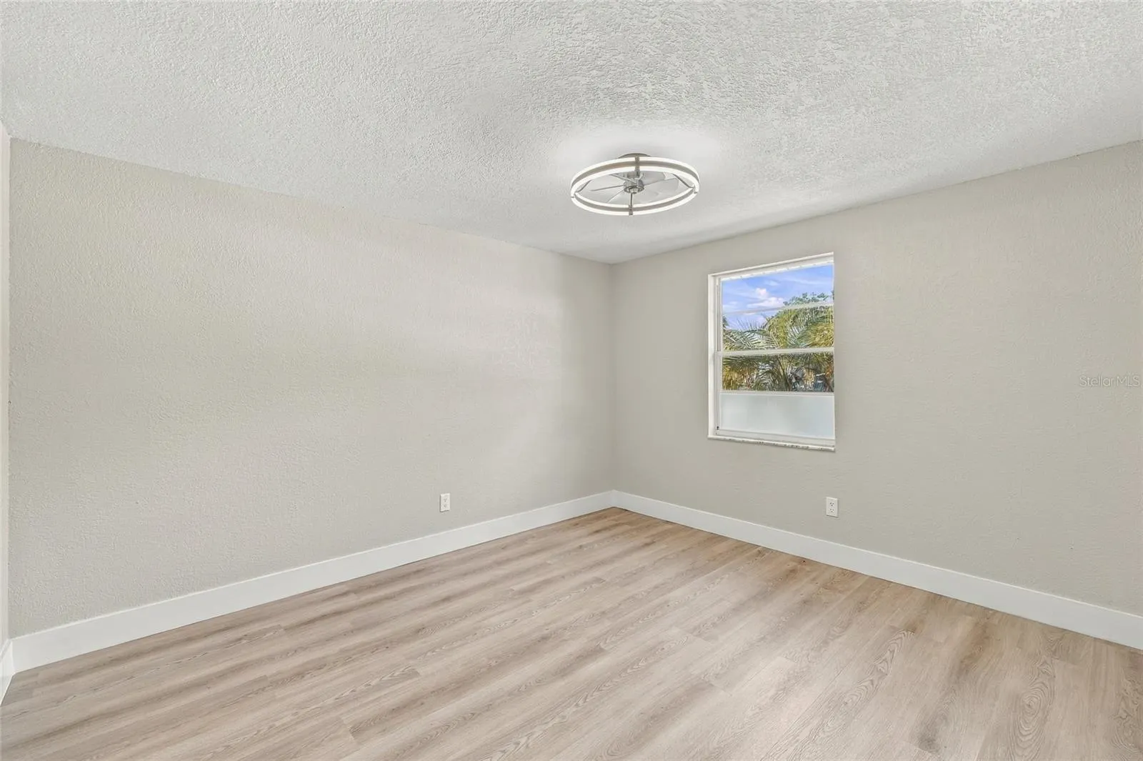 10118 BRIARWICK CT