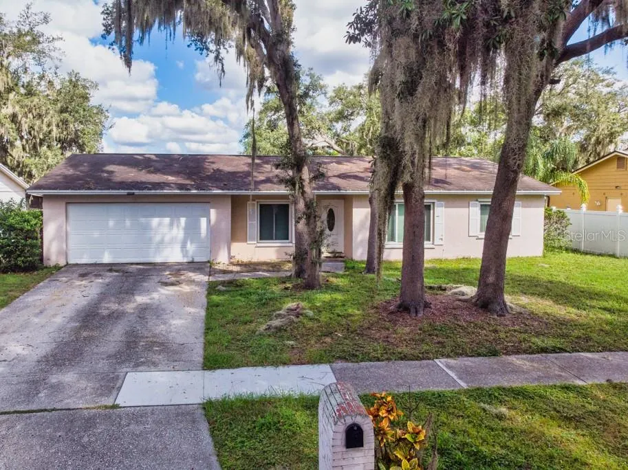 518 WYNNWOOD DR