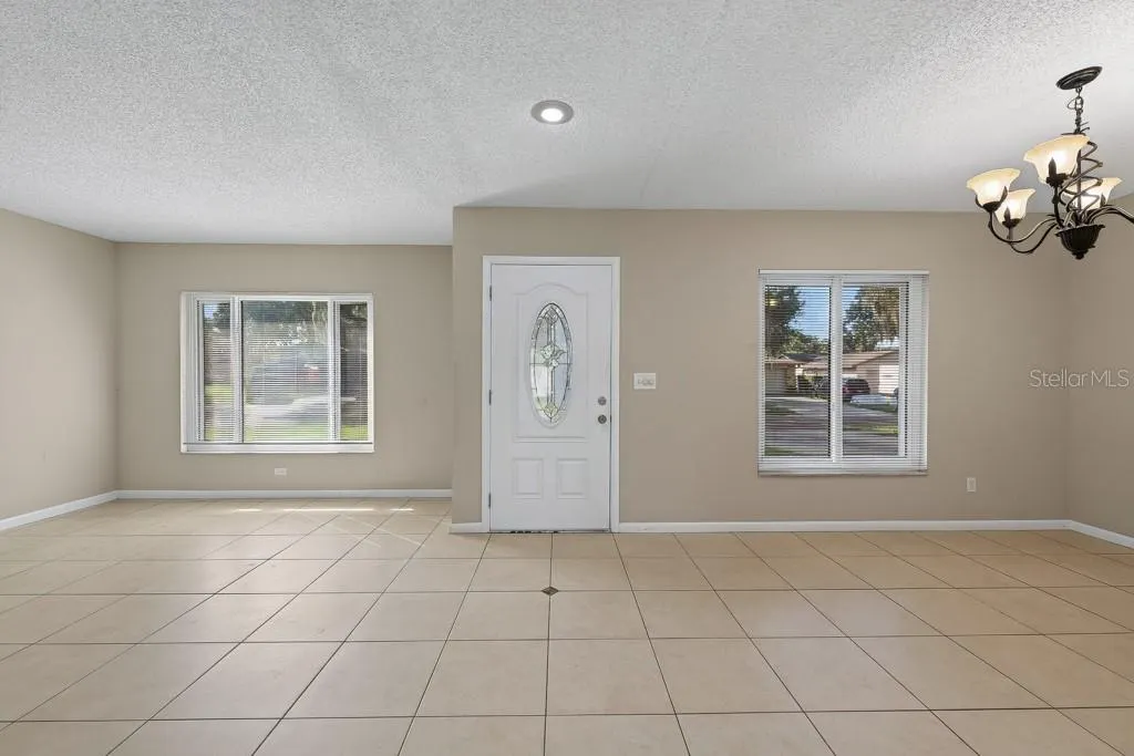 518 WYNNWOOD DR