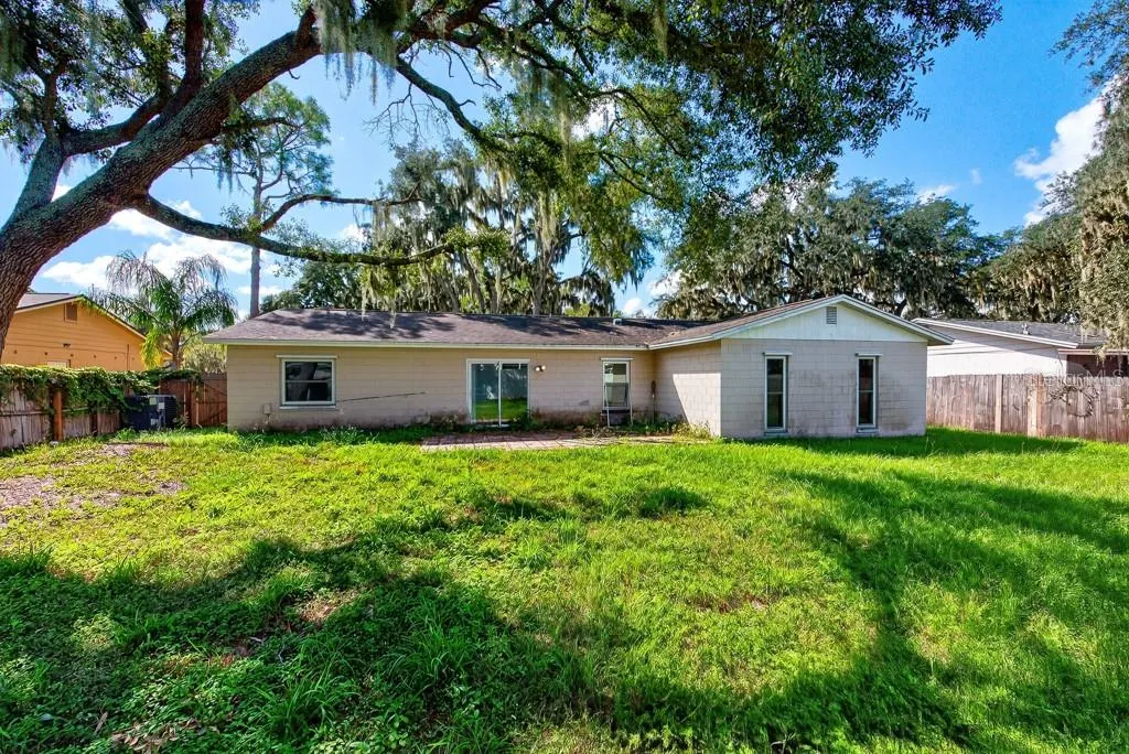 518 WYNNWOOD DR