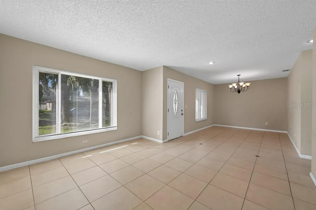518 WYNNWOOD DR