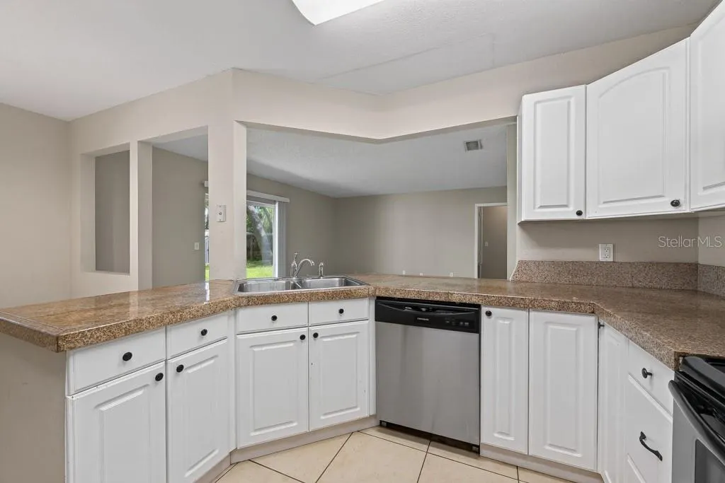 518 WYNNWOOD DR