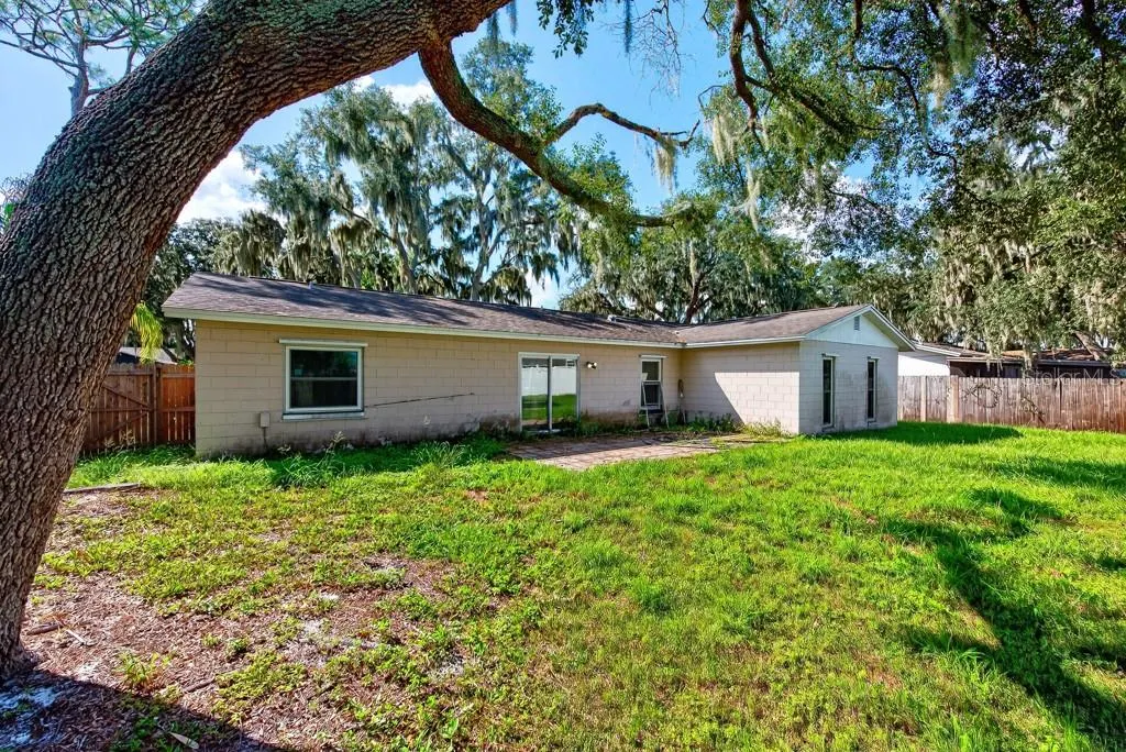 518 WYNNWOOD DR