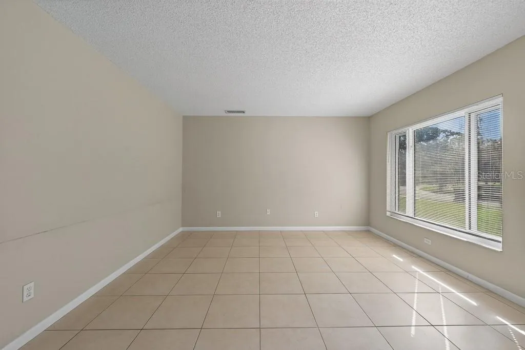 518 WYNNWOOD DR