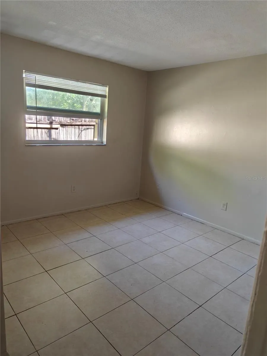 1629 PALM WAY
