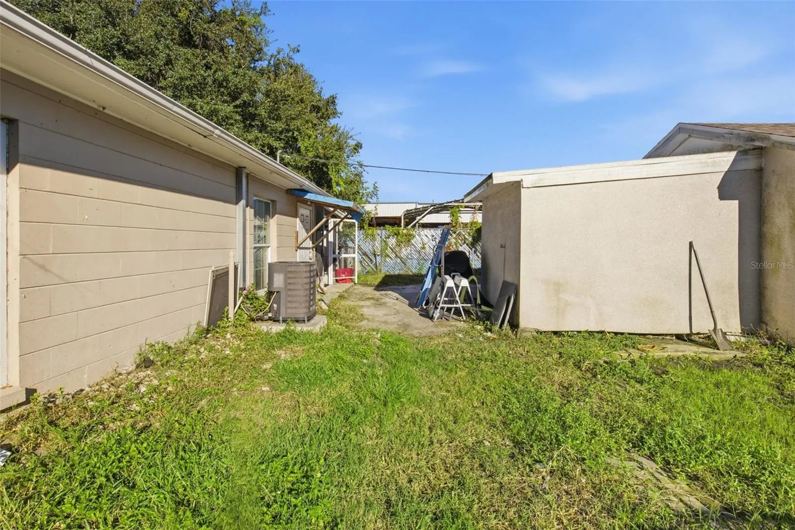 6124 NUNDY AVE
