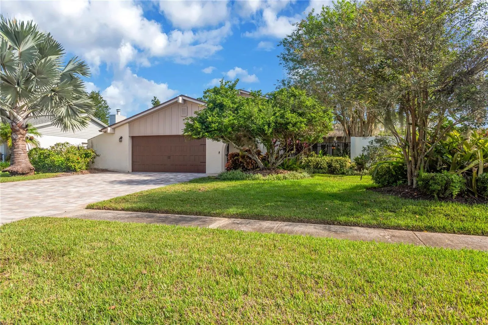 16407 W COURSE DR