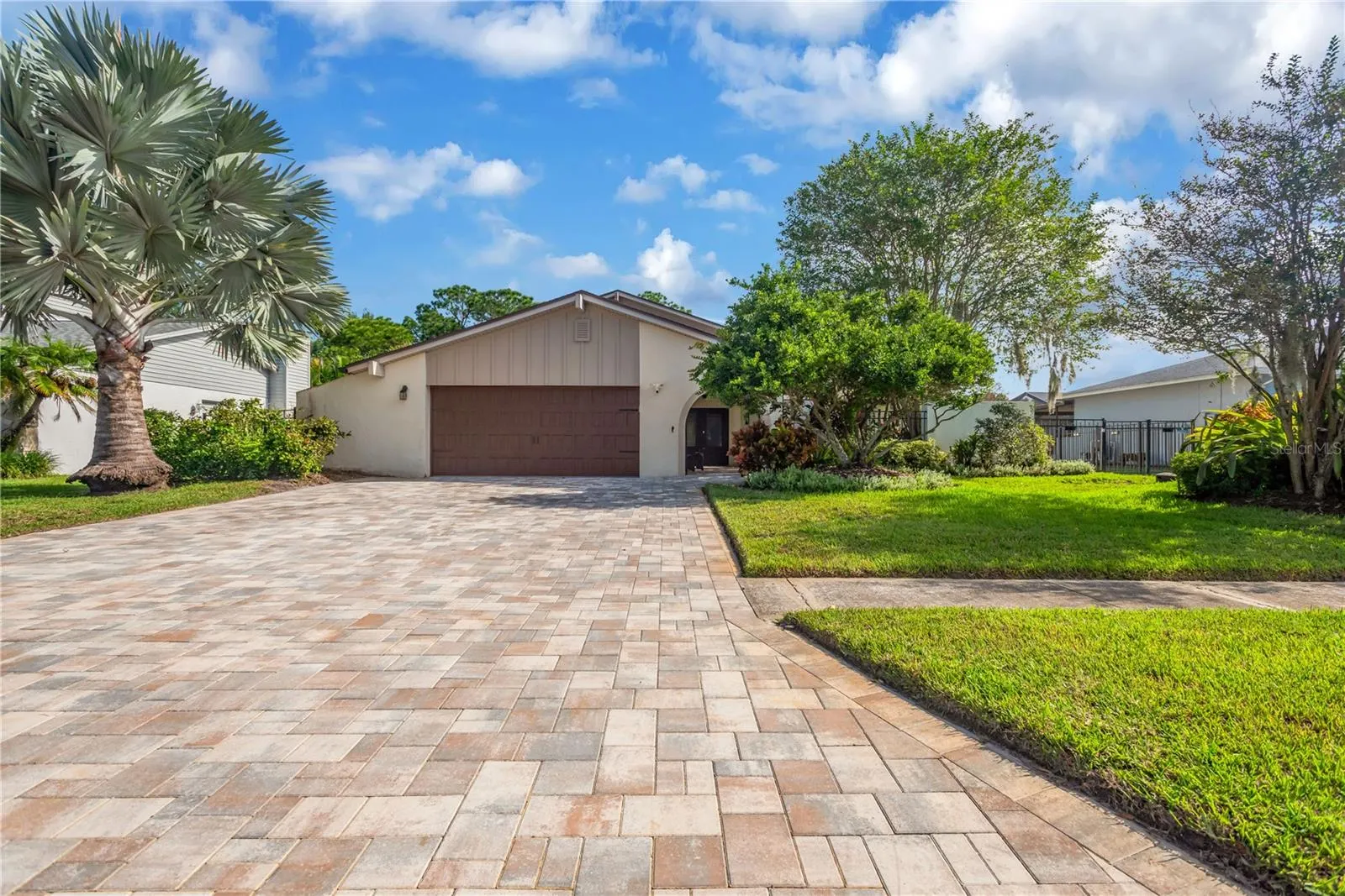 16407 W COURSE DR