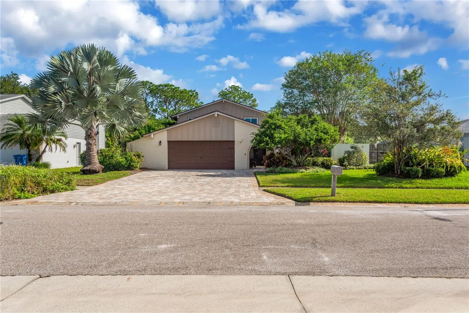 16407 W COURSE DR