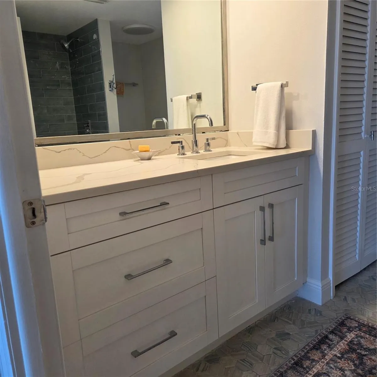 100 OAKMONT LN #305 #305