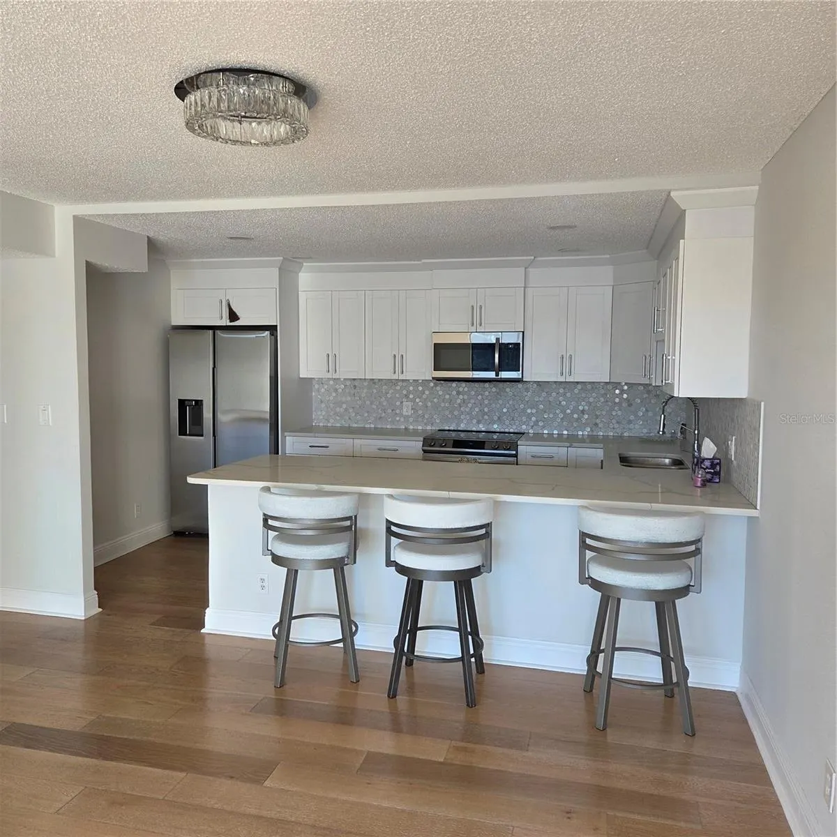100 OAKMONT LN #305 #305