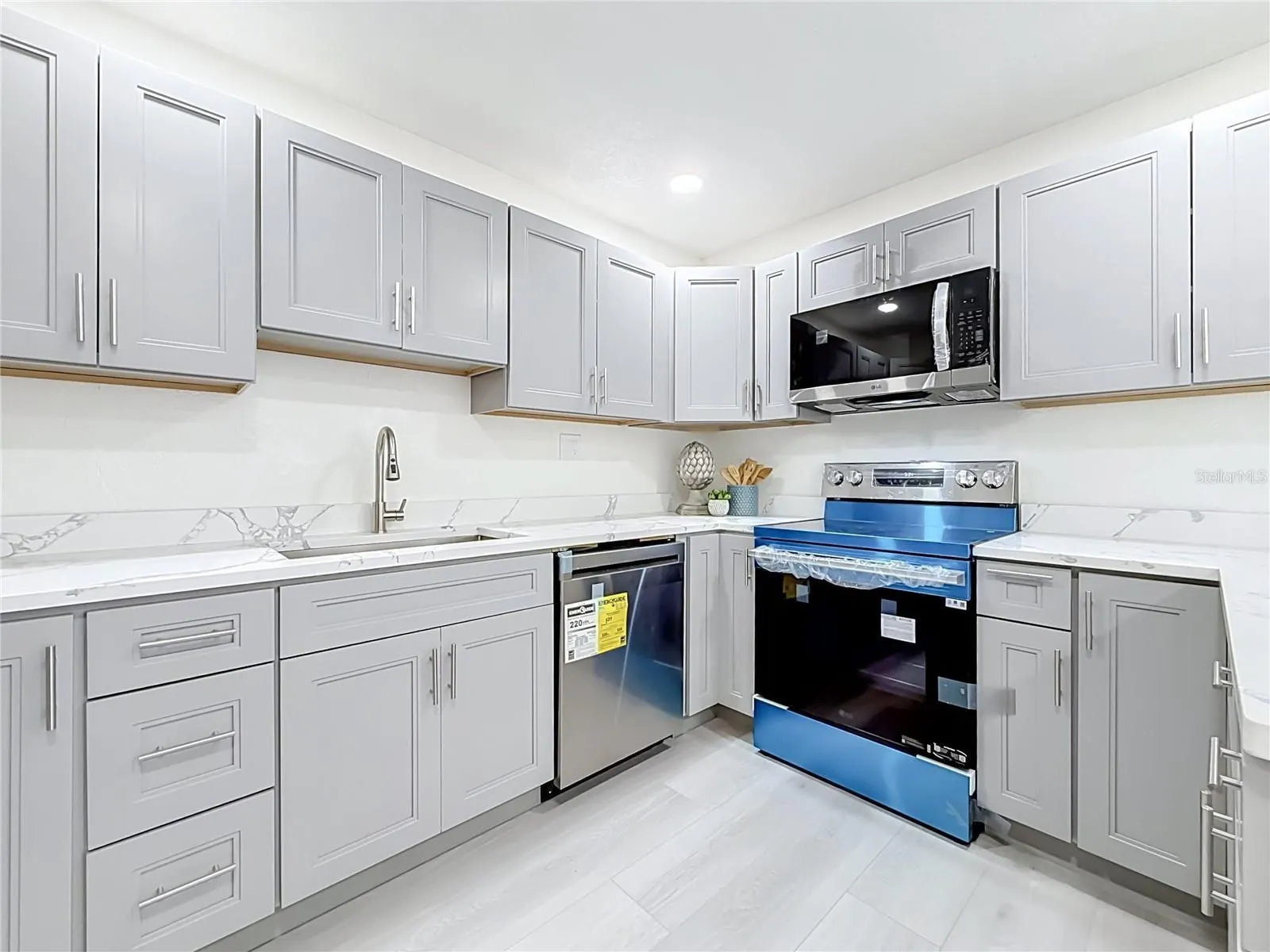 5164 JASMINE CIR
