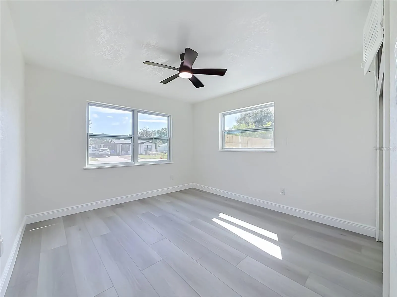 5164 JASMINE CIR