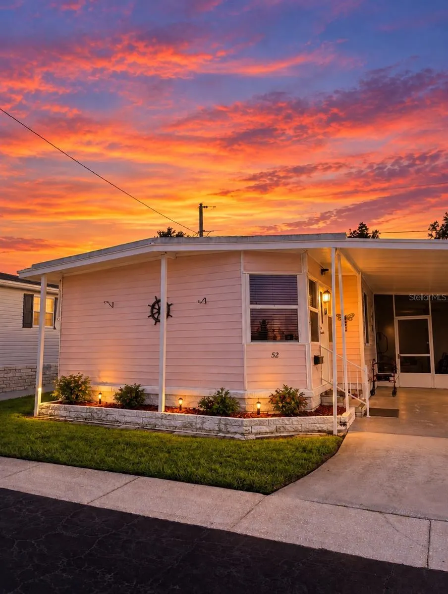 2000 E BAY DR #52 #52