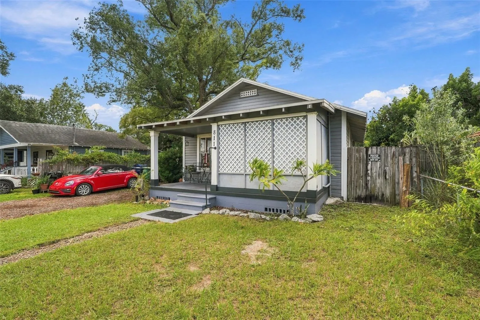 811 E FRIERSON AVE