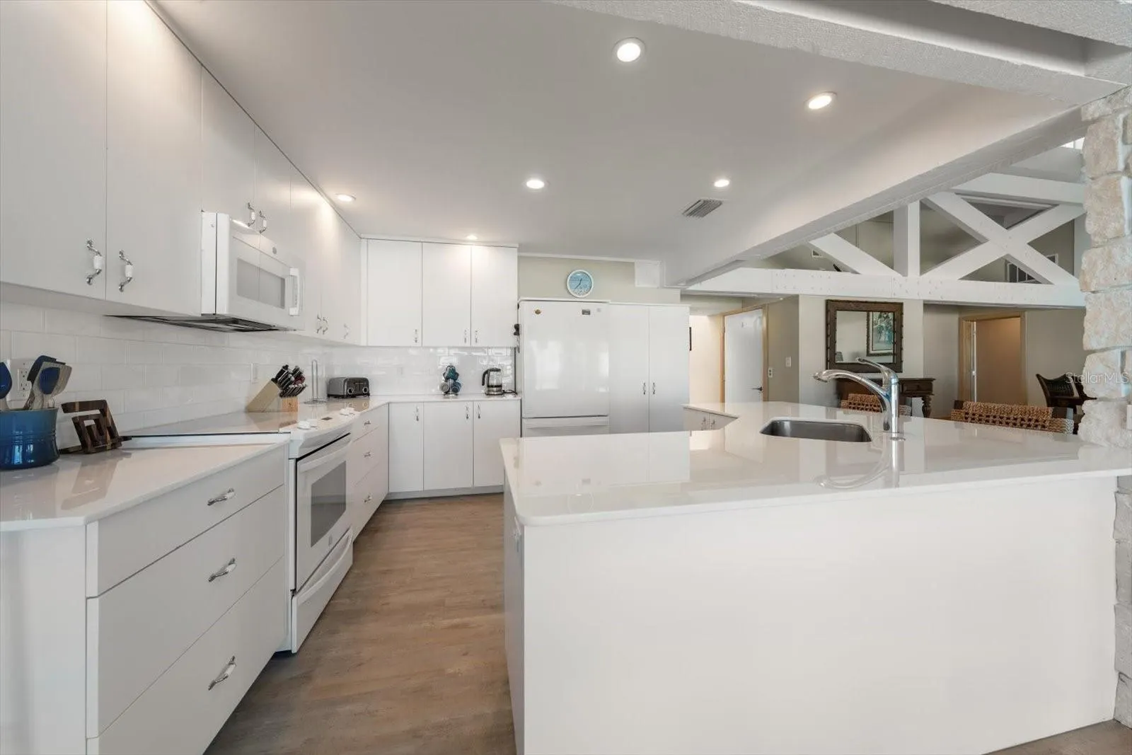 744 ELDORADO AVE