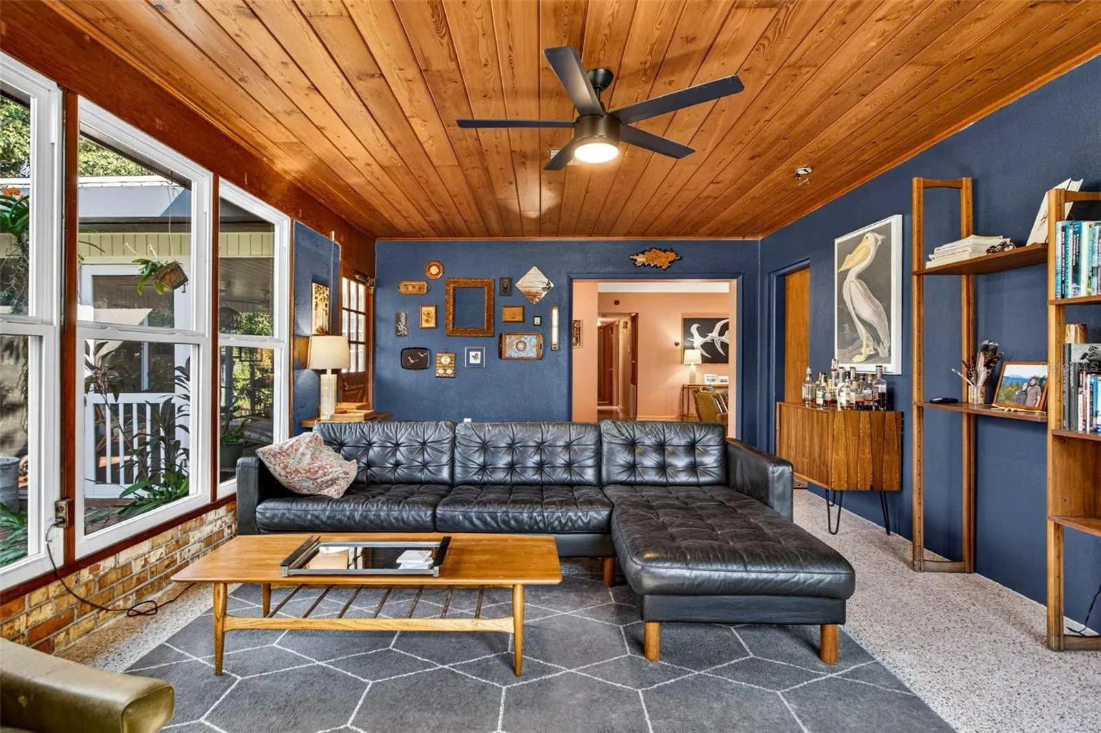 302 PARK RIDGE AVE