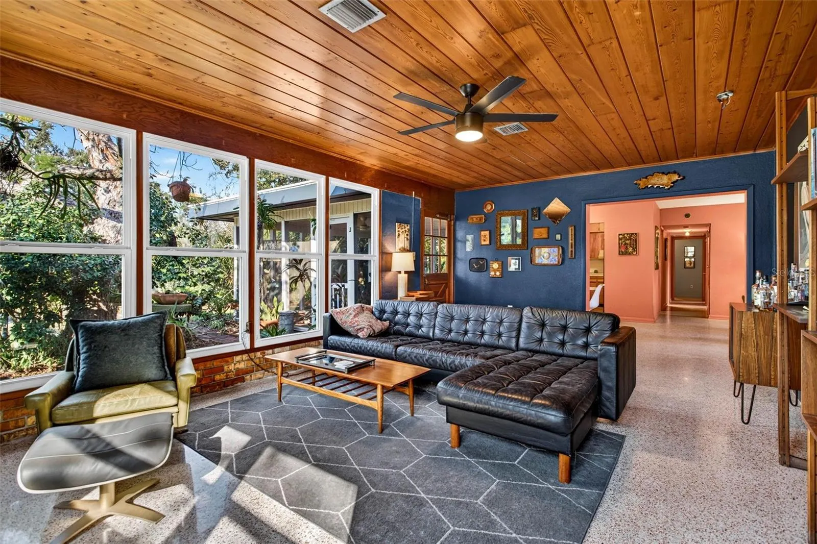 302 PARK RIDGE AVE