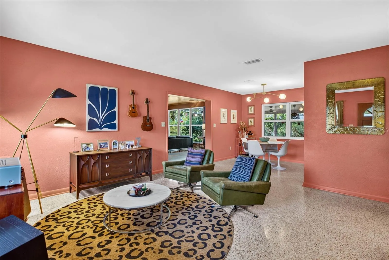 302 PARK RIDGE AVE