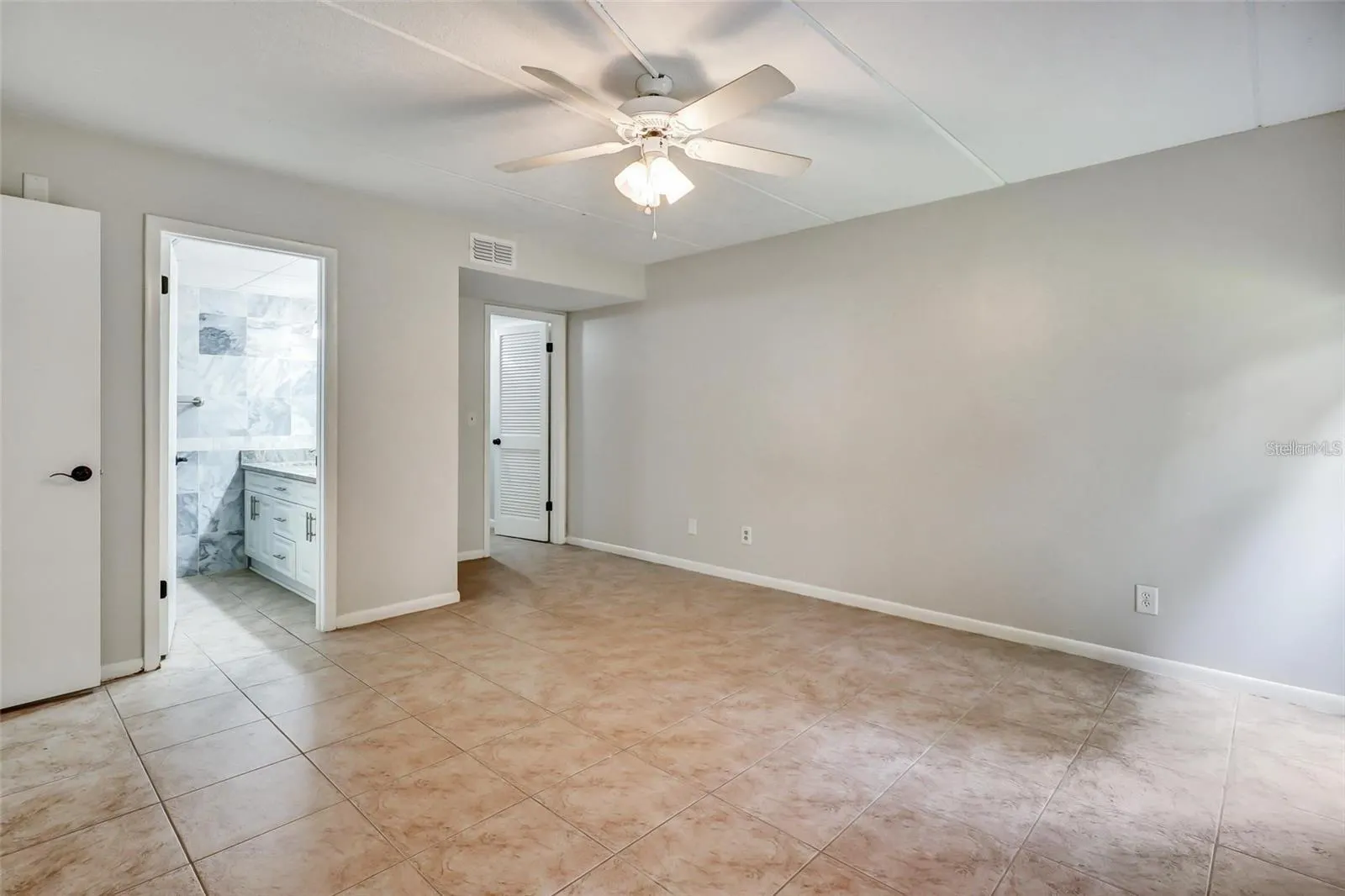 1200 TARPON WOODS BLVD #P5 #P5