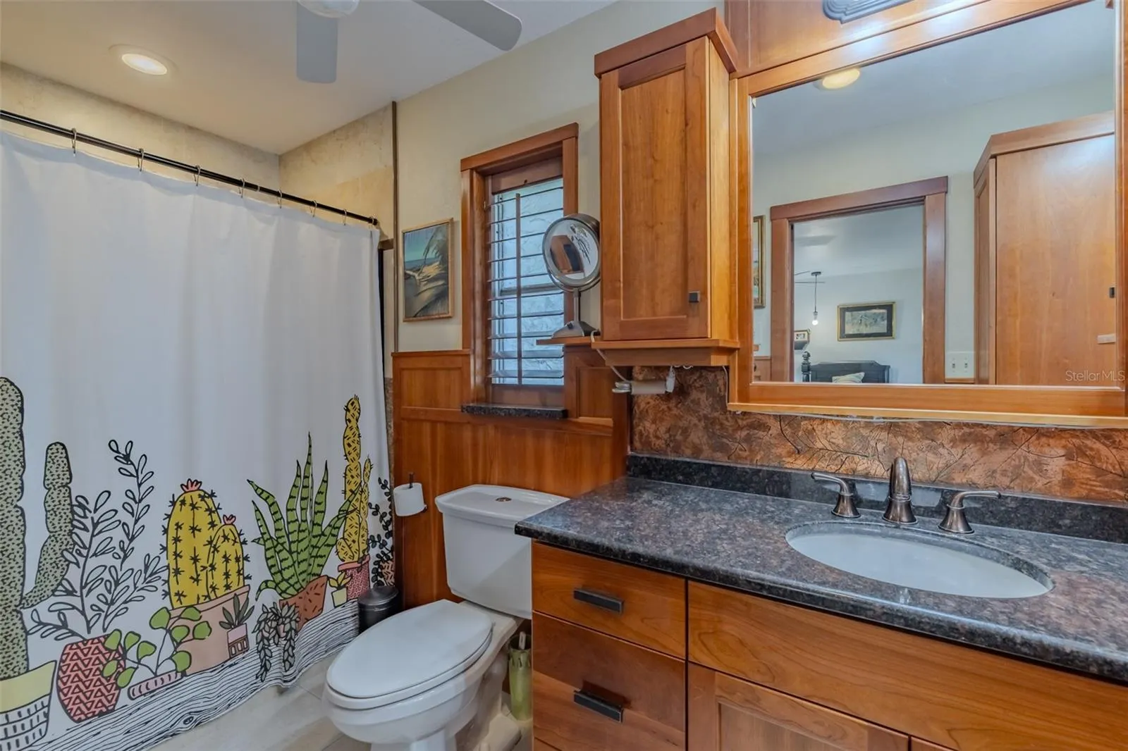 405 2ND ST SW