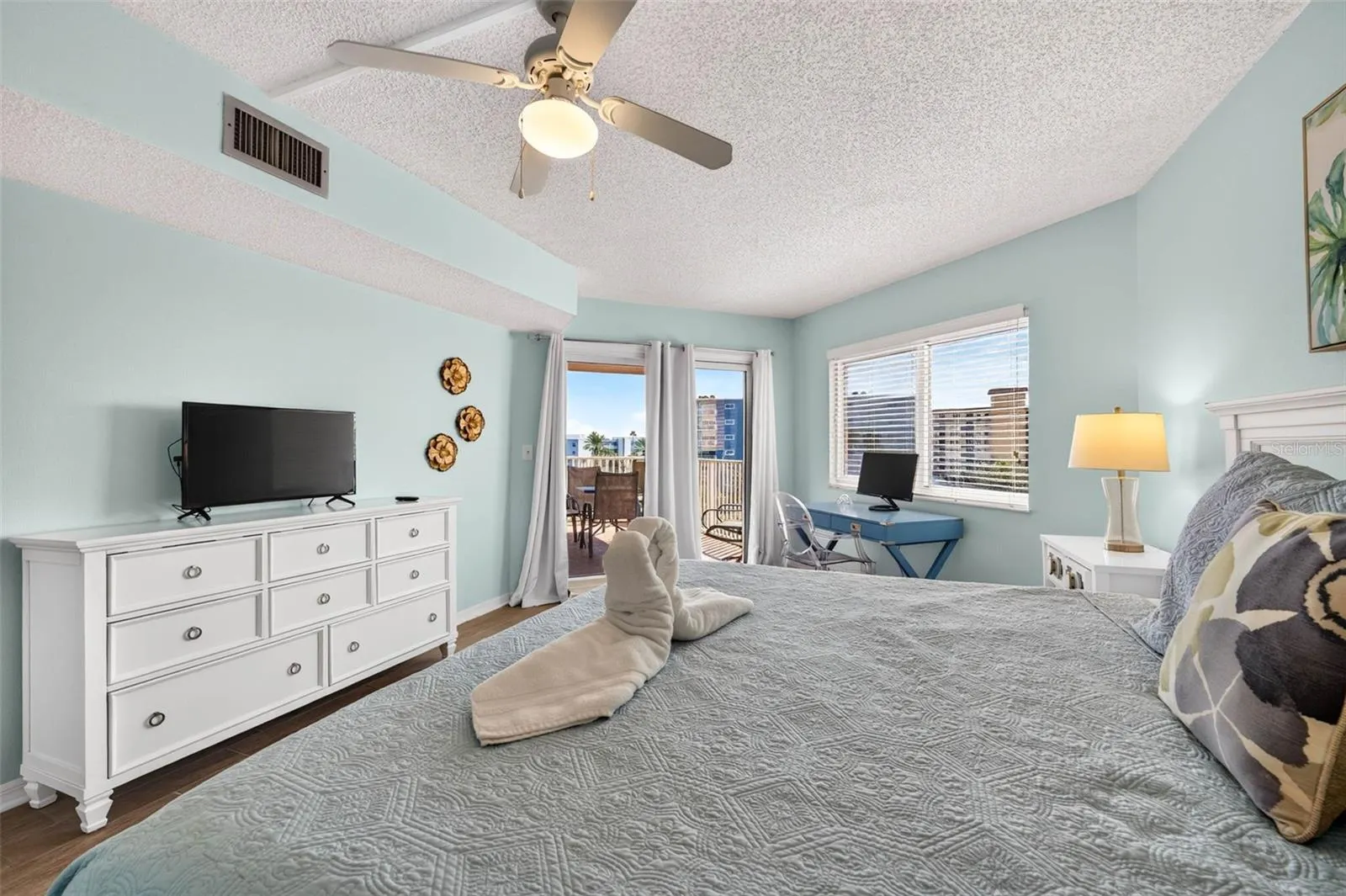 18400 GULF BLVD #1403 #1403
