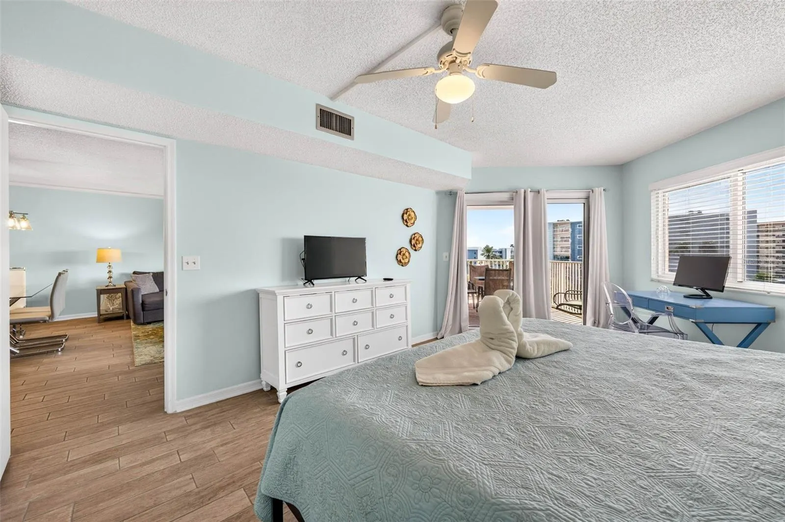 18400 GULF BLVD #1403 #1403