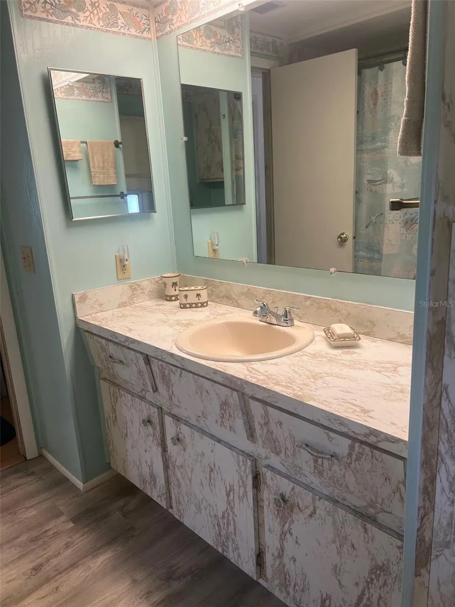 770 ROYAL PALM CIR
