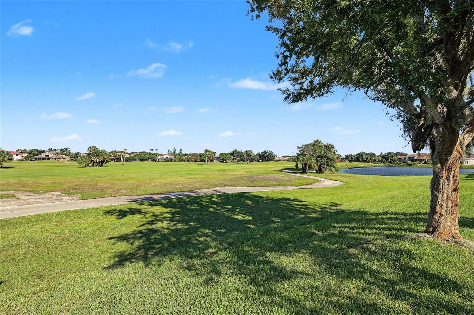 7885 BAYOU CLUB BLVD