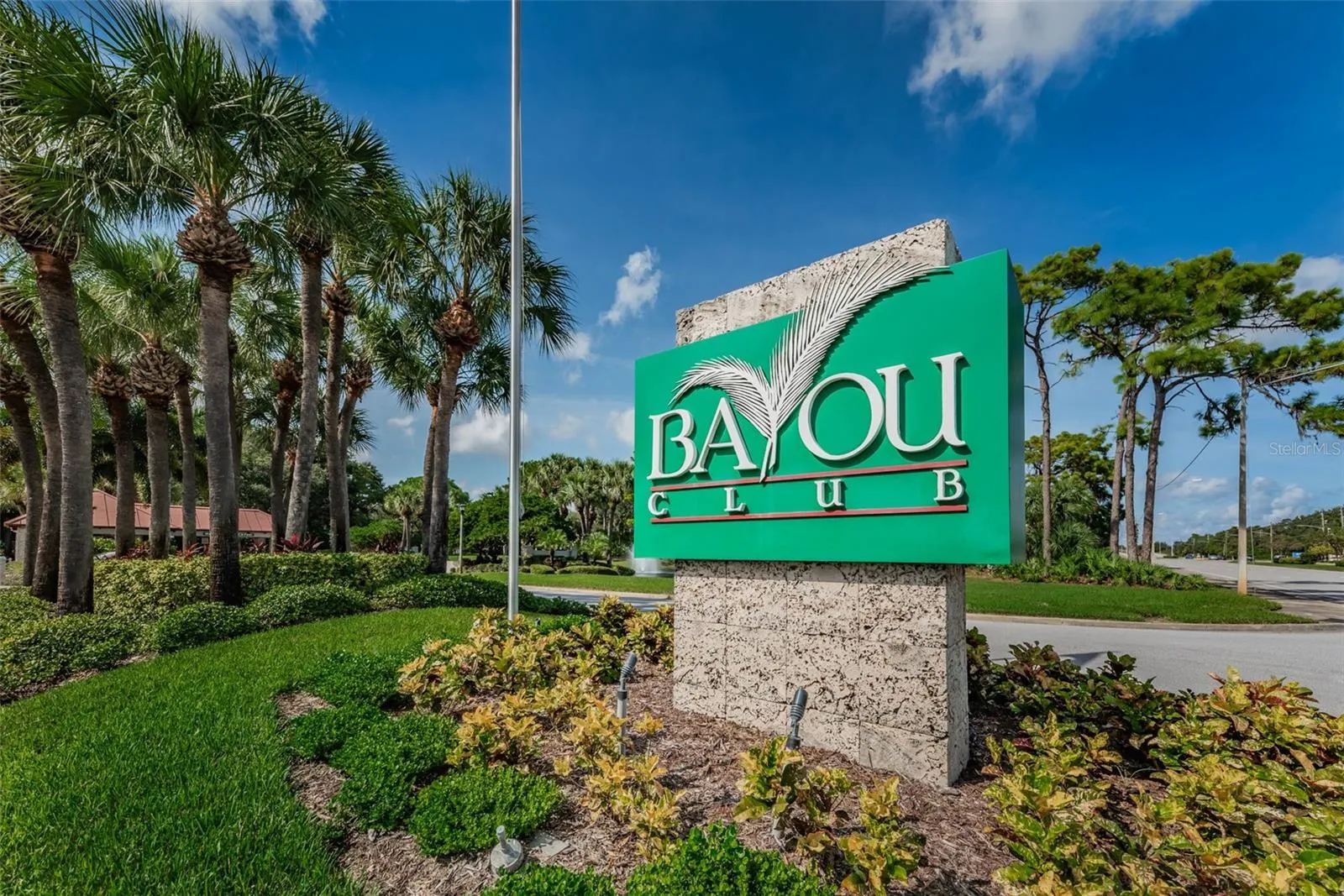 7885 BAYOU CLUB BLVD