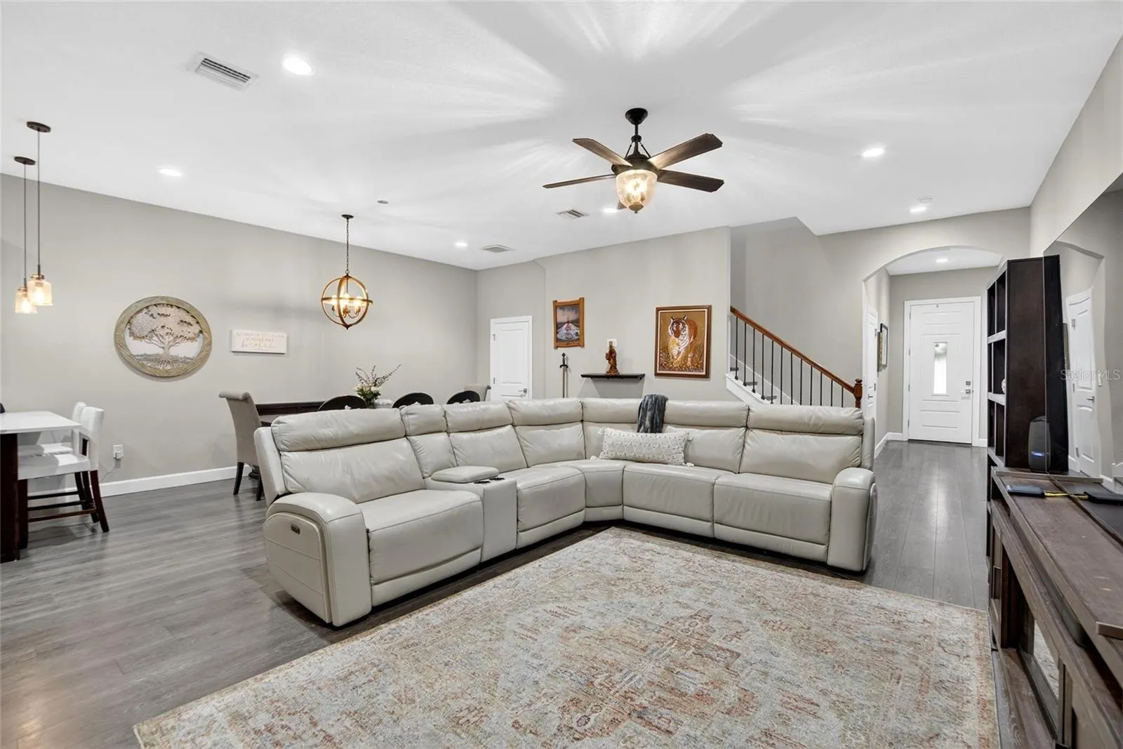 750 GRAND CYPRESS LN