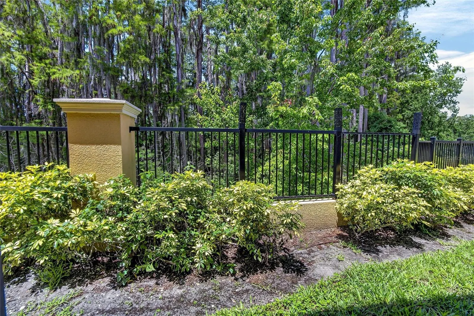 750 GRAND CYPRESS LN