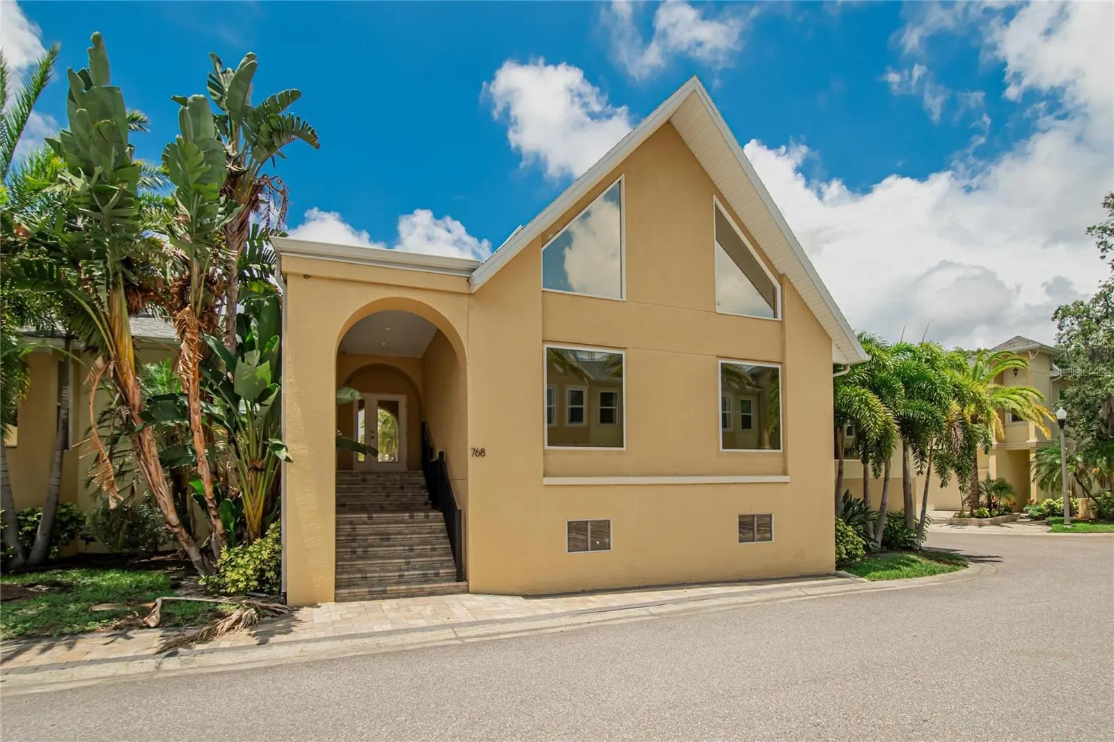 750 GRAND CYPRESS LN
