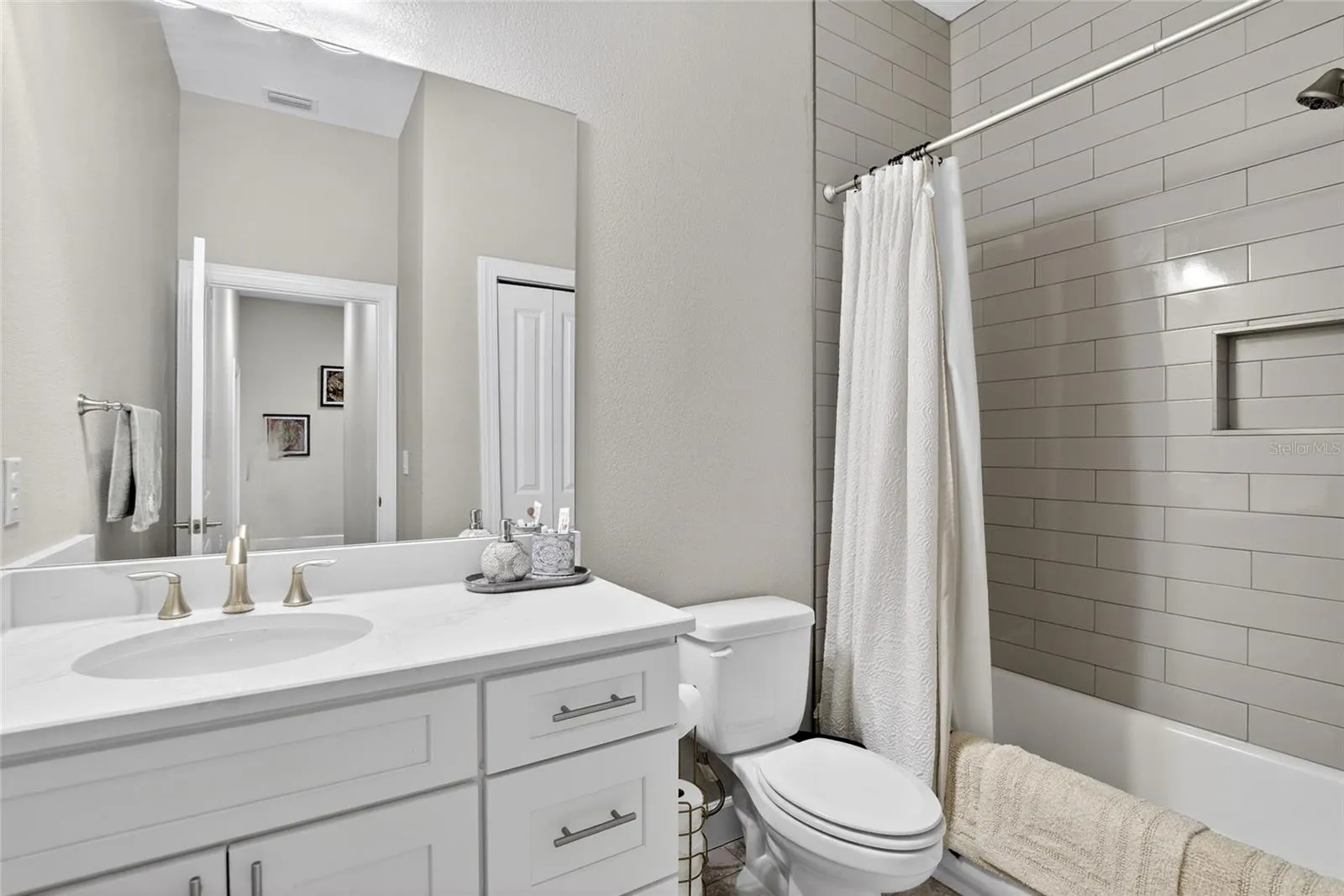 750 GRAND CYPRESS LN