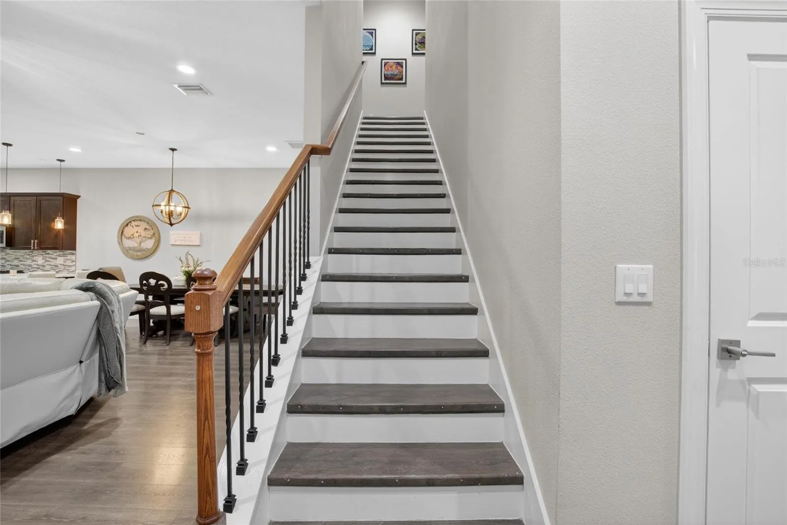 750 GRAND CYPRESS LN