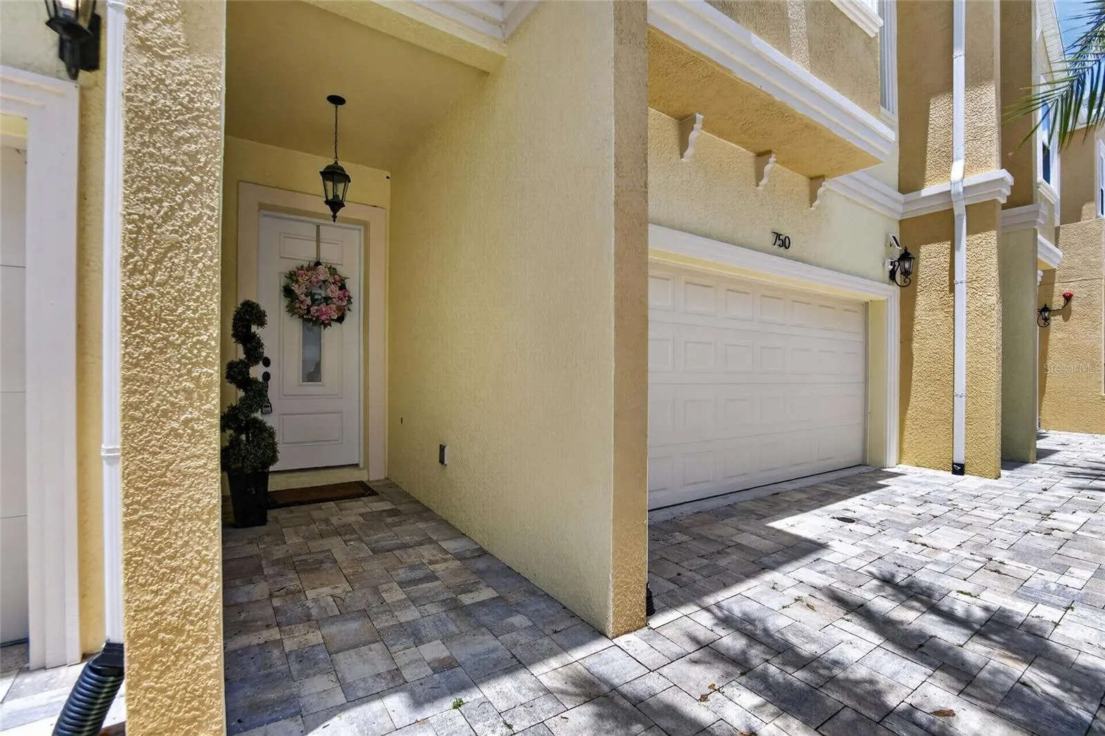 750 GRAND CYPRESS LN