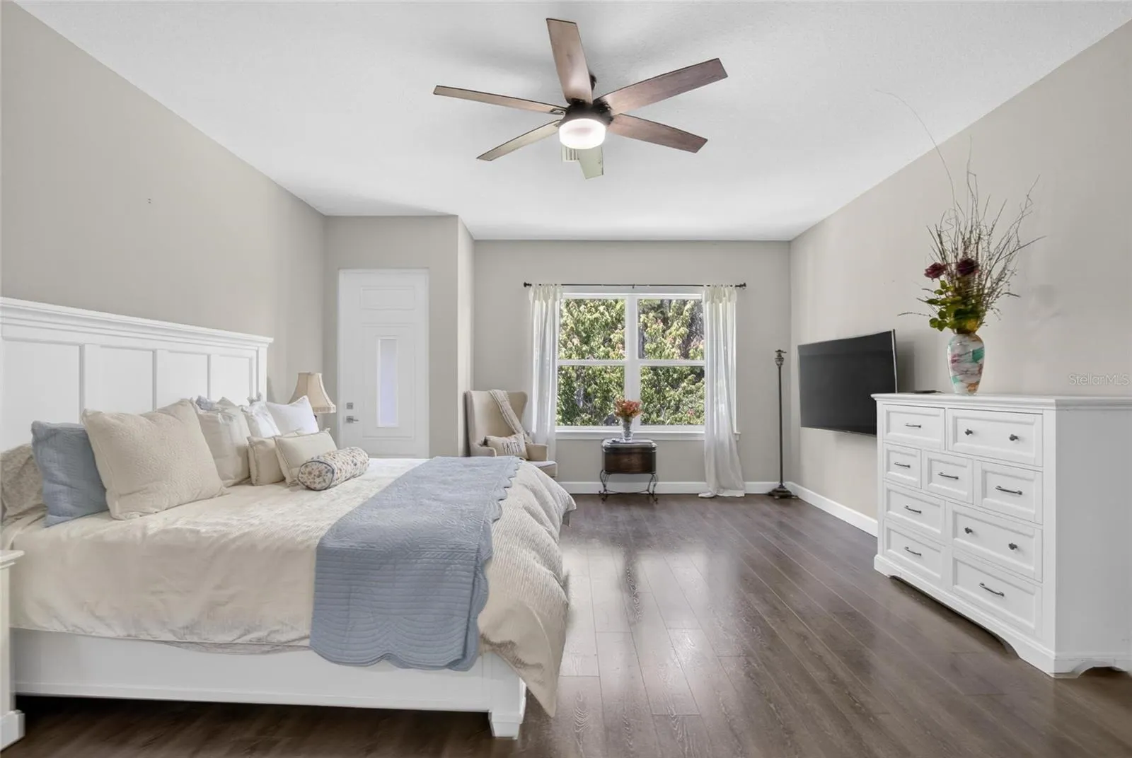 750 GRAND CYPRESS LN