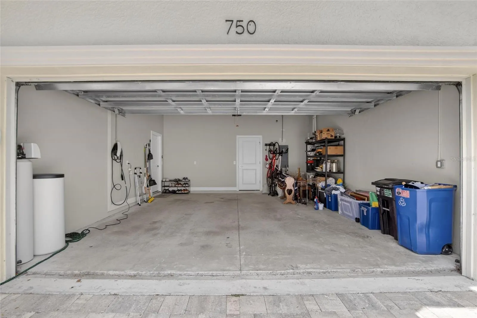 750 GRAND CYPRESS LN