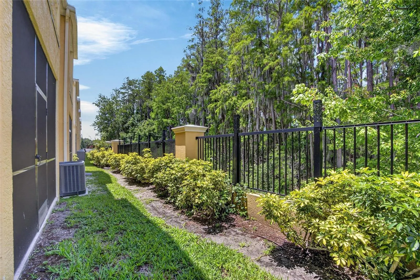 750 GRAND CYPRESS LN