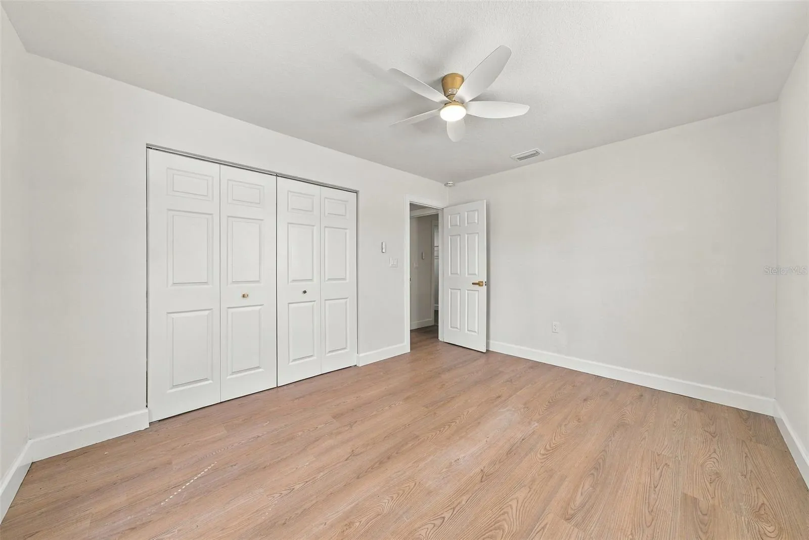 4106 LONE OAK RD