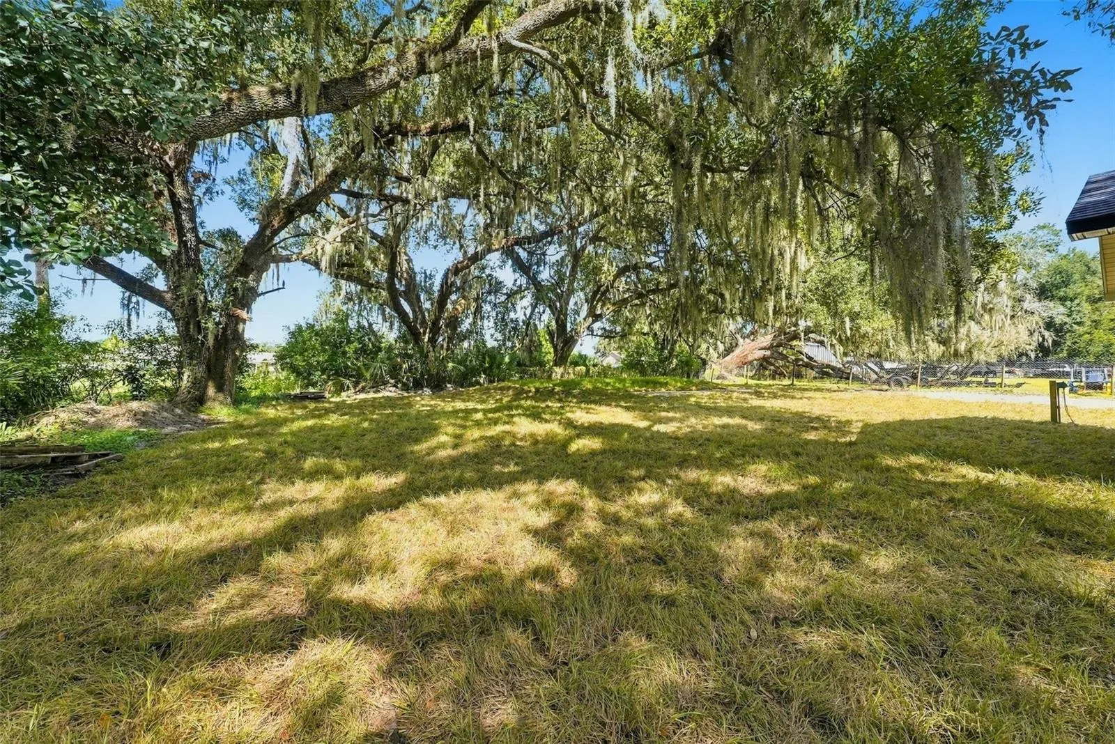 4106 LONE OAK RD