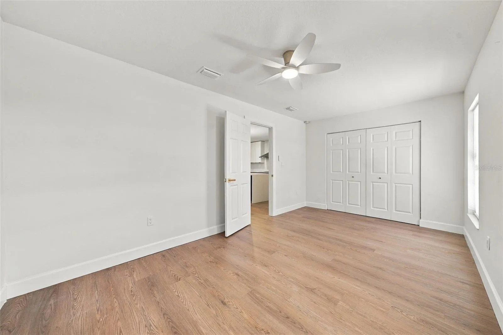 4106 LONE OAK RD