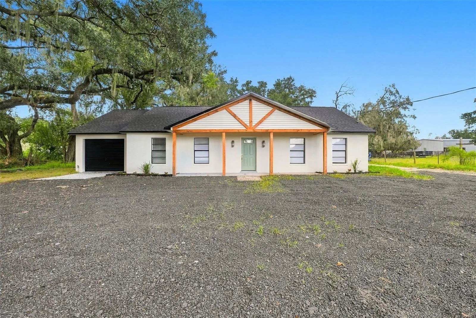 4106 LONE OAK RD