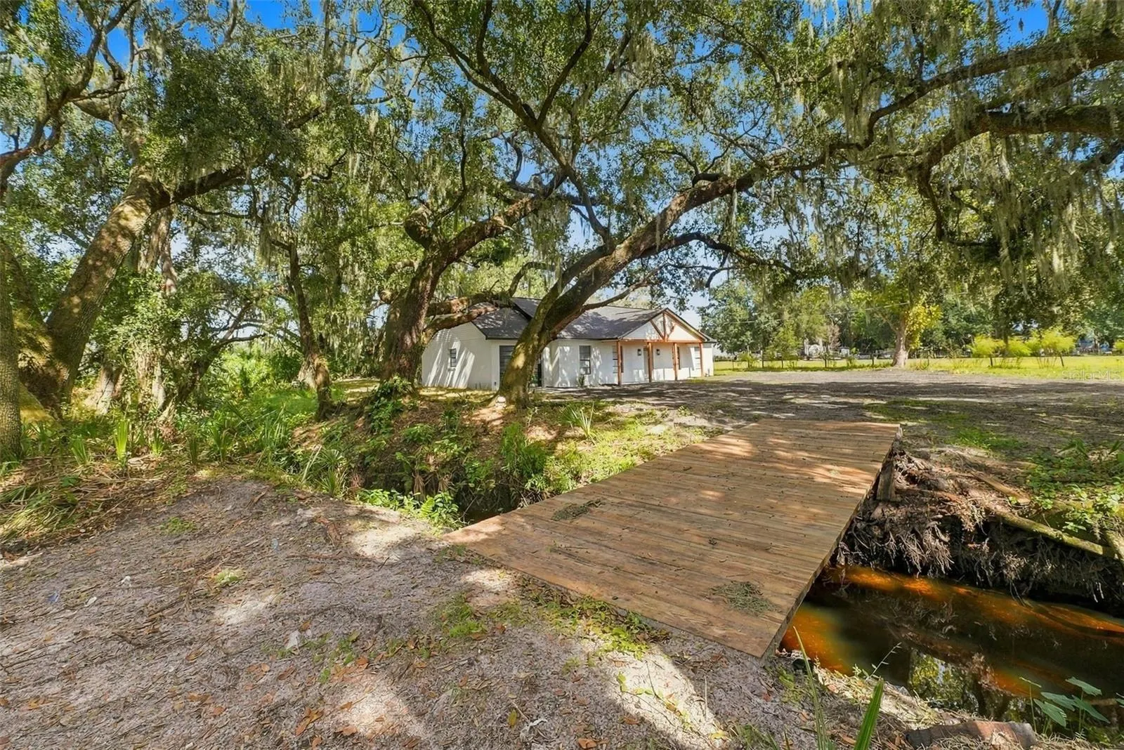 4106 LONE OAK RD