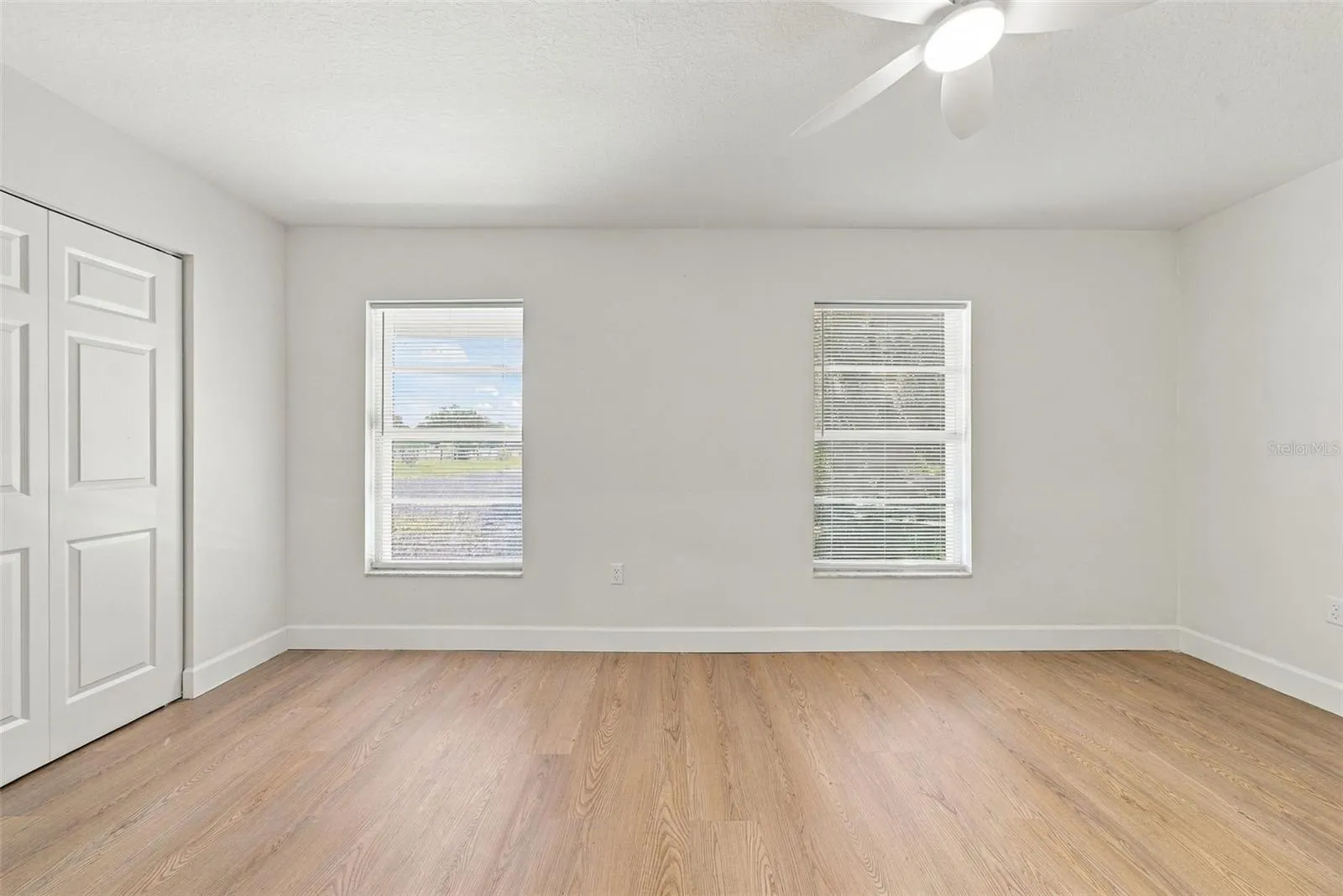 4106 LONE OAK RD