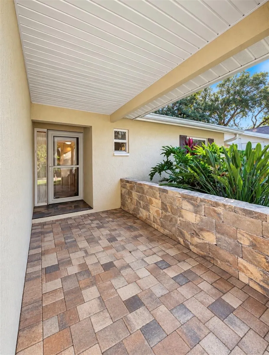 1231 ROSEWOOD ST