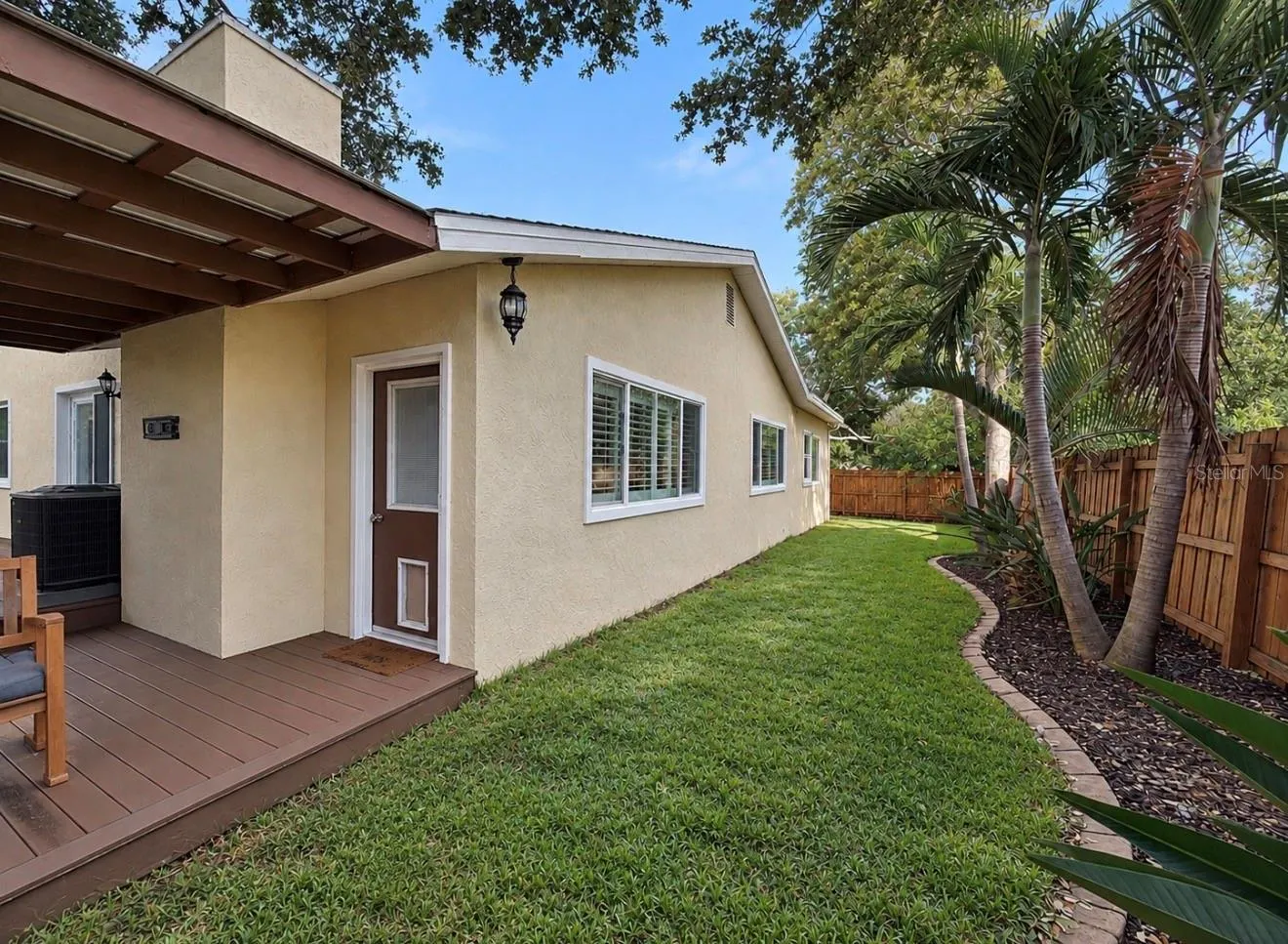 1231 ROSEWOOD ST