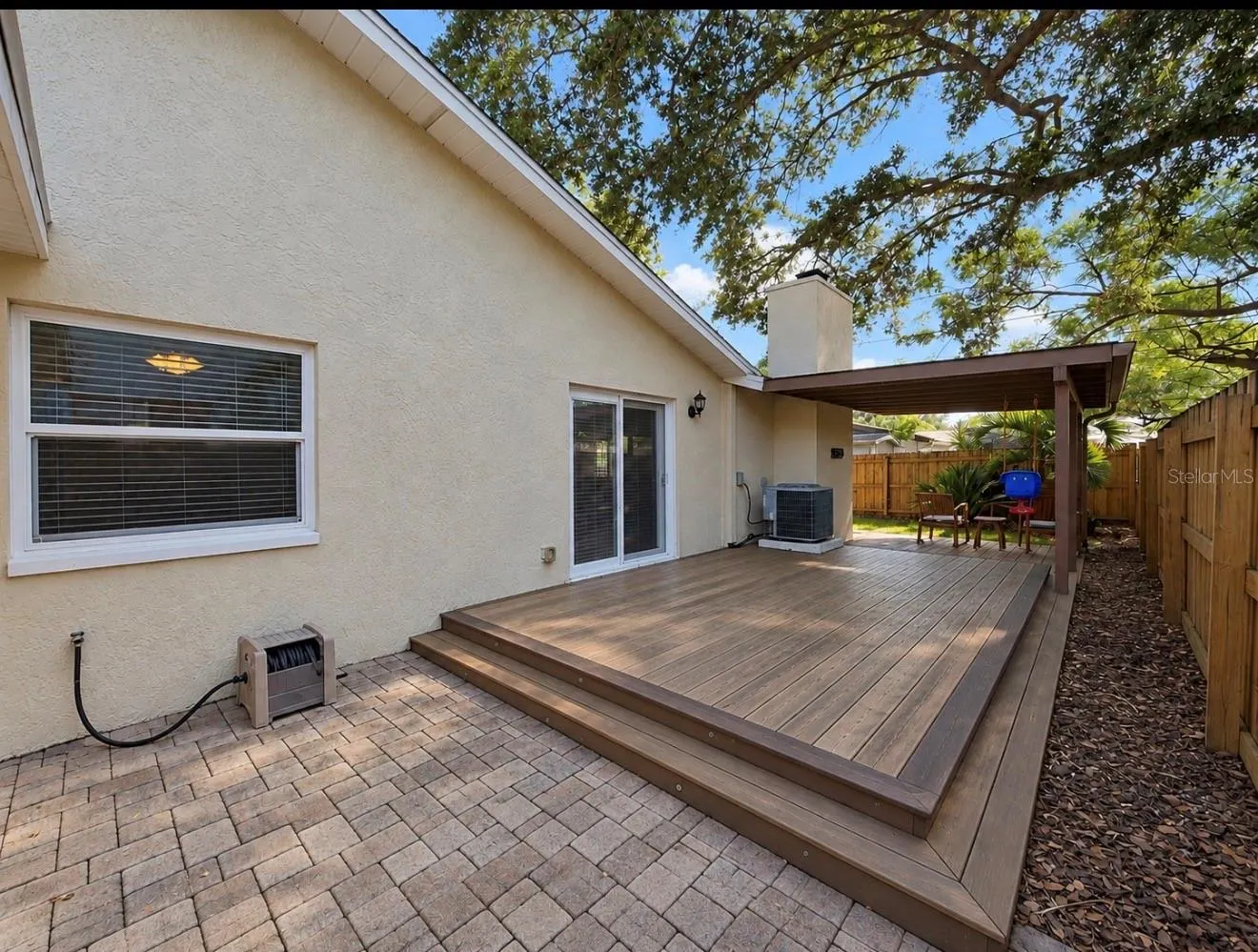 1231 ROSEWOOD ST
